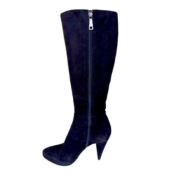 PRADA HIGH HEEL BOOTS IN BLACK SUEDE - Picture 4 of 8